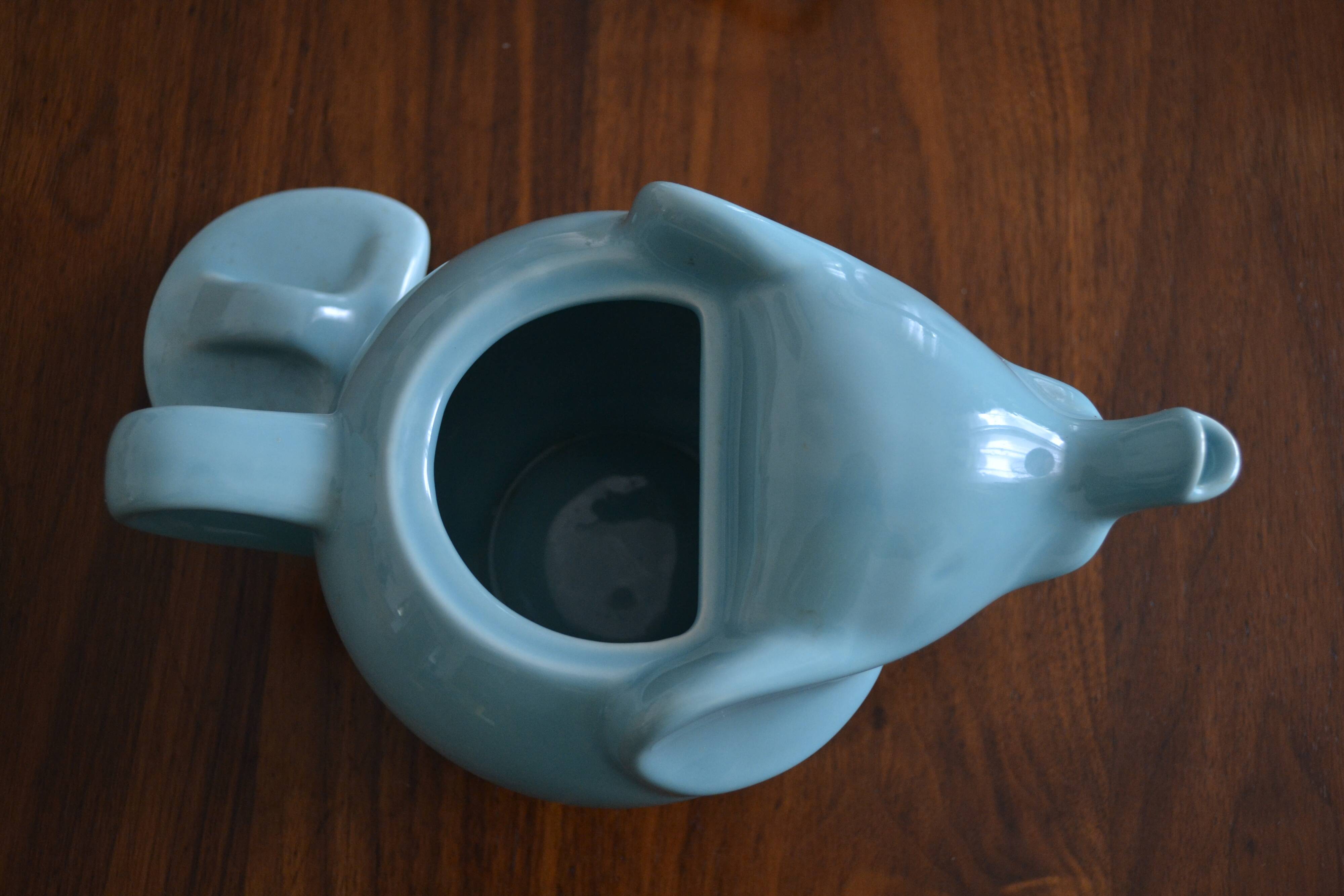 Elephant turquoise blue teapot (large model)