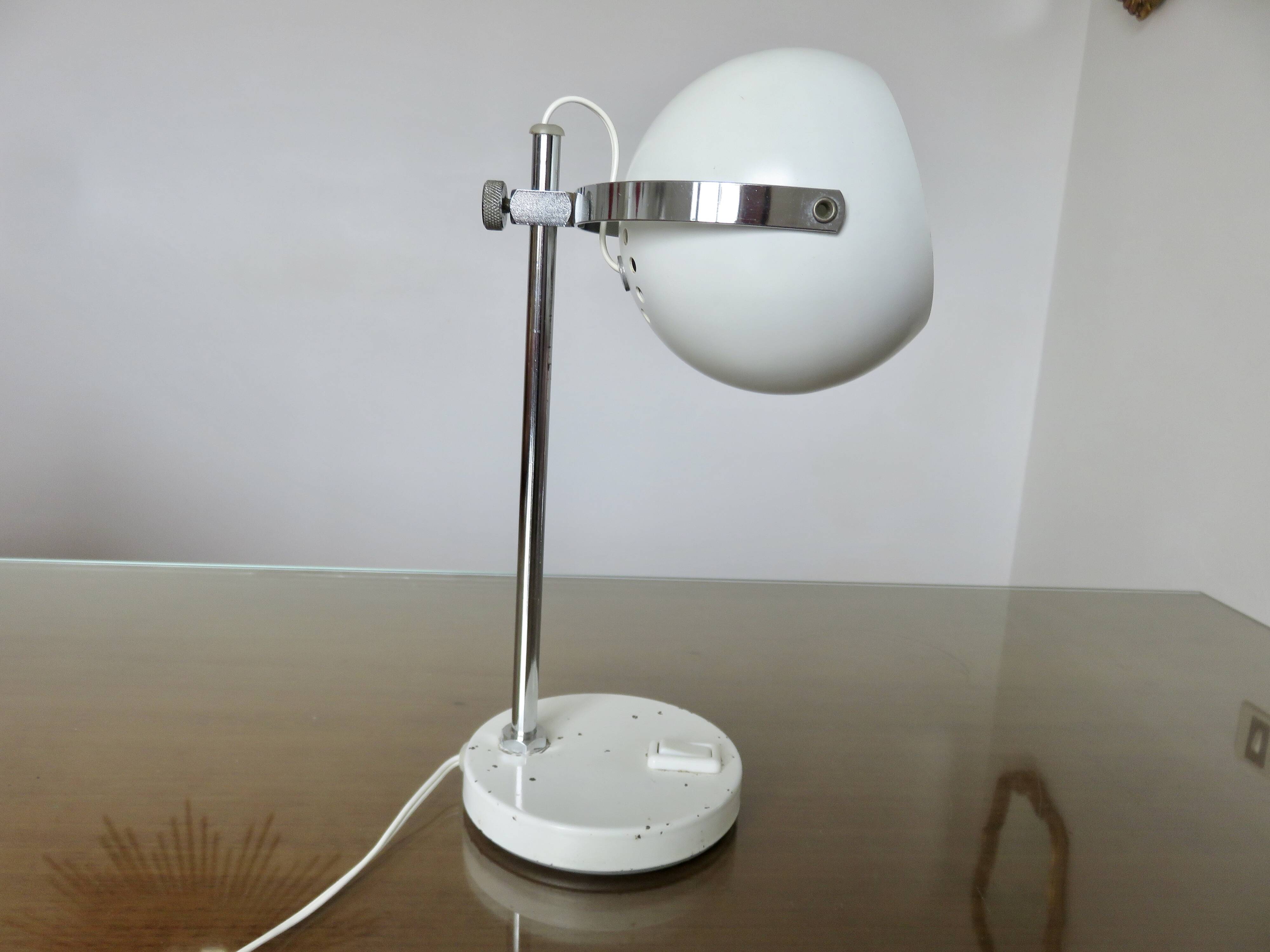 White eyeball lamp, 1970