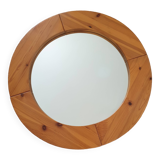 Round scandinavian mirror in solid pine