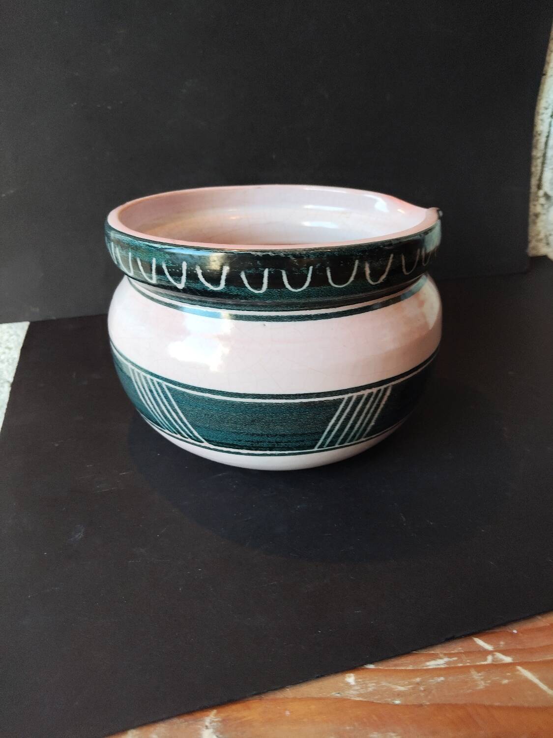 French artisanal ceramics – decorative pan in Capron style – year