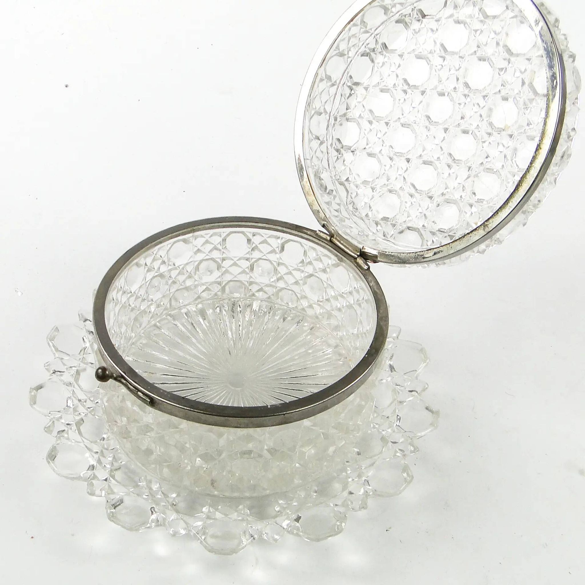 Art Deco bonbonniere, glass, HSG Ząbkowice, Poland, 1930s