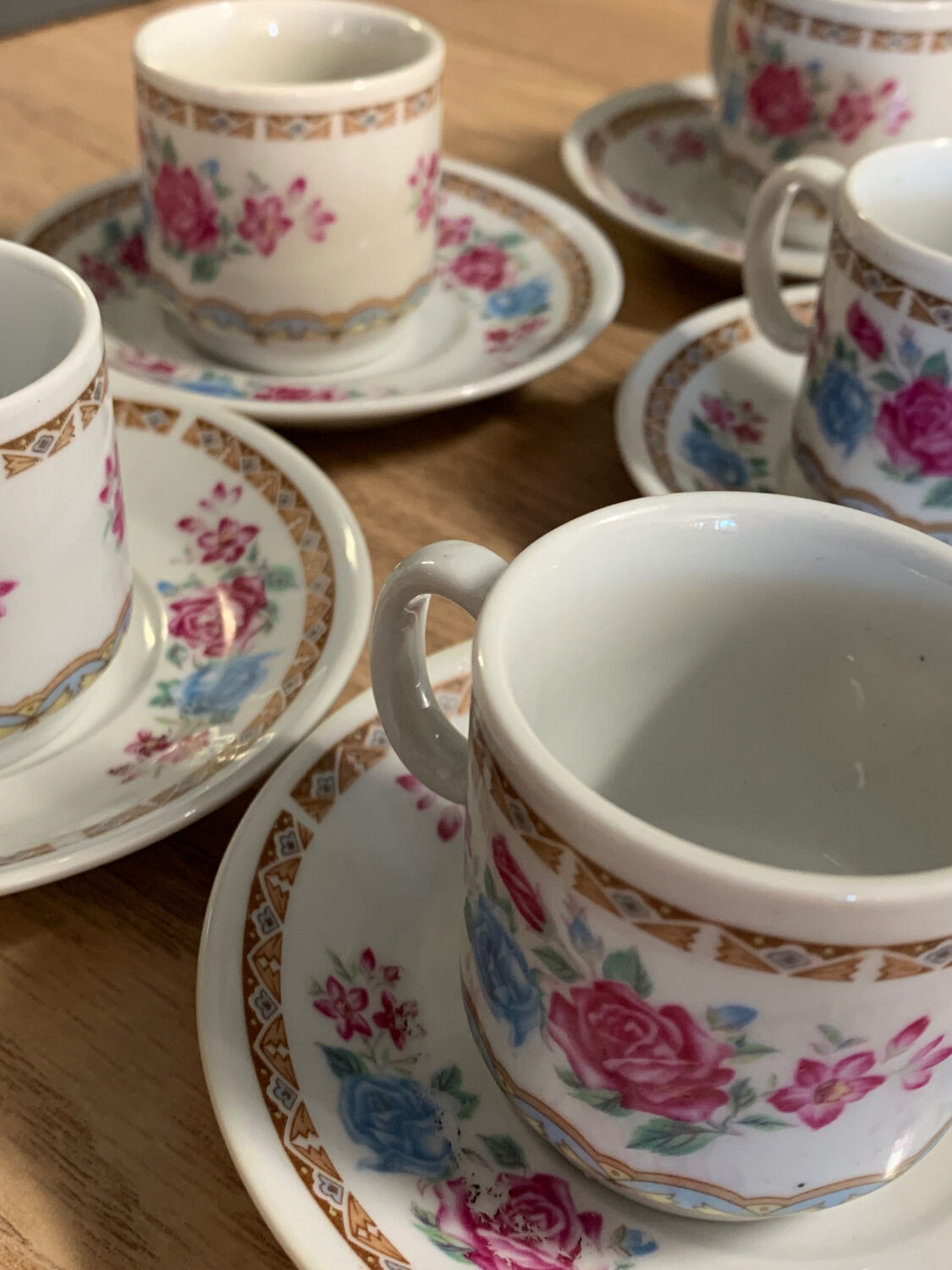 Tea set or coffee rose flowers 6 cups 5 under cups