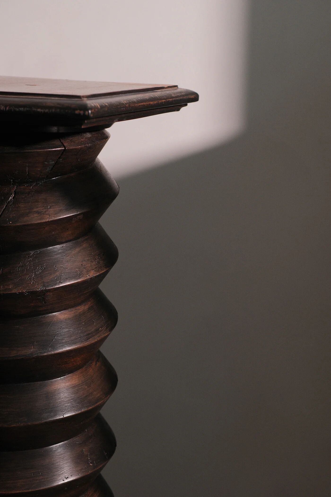 Socle en chêne