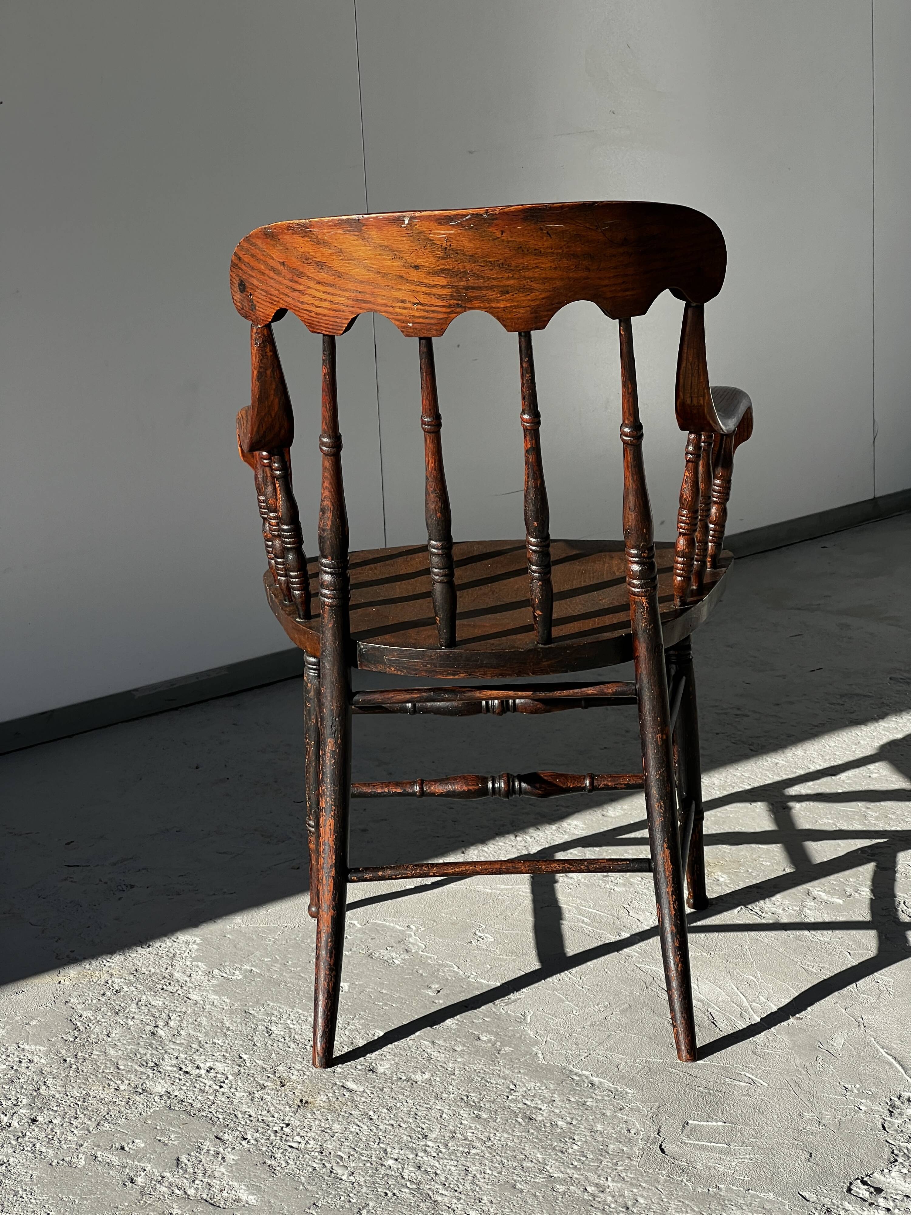 Fauteuil Windsor en bois tourné XXIXème