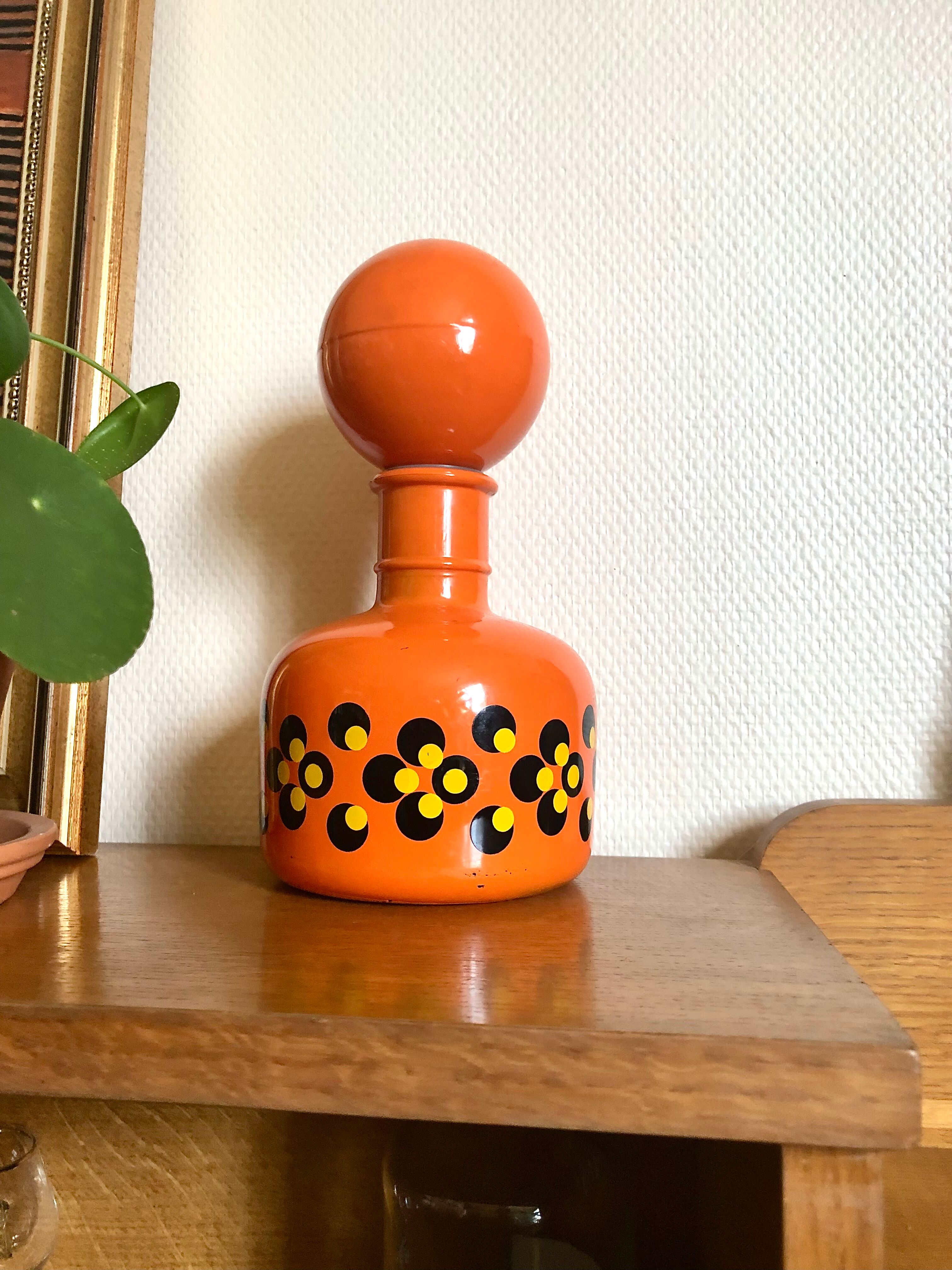 Carafe ball of the 70s