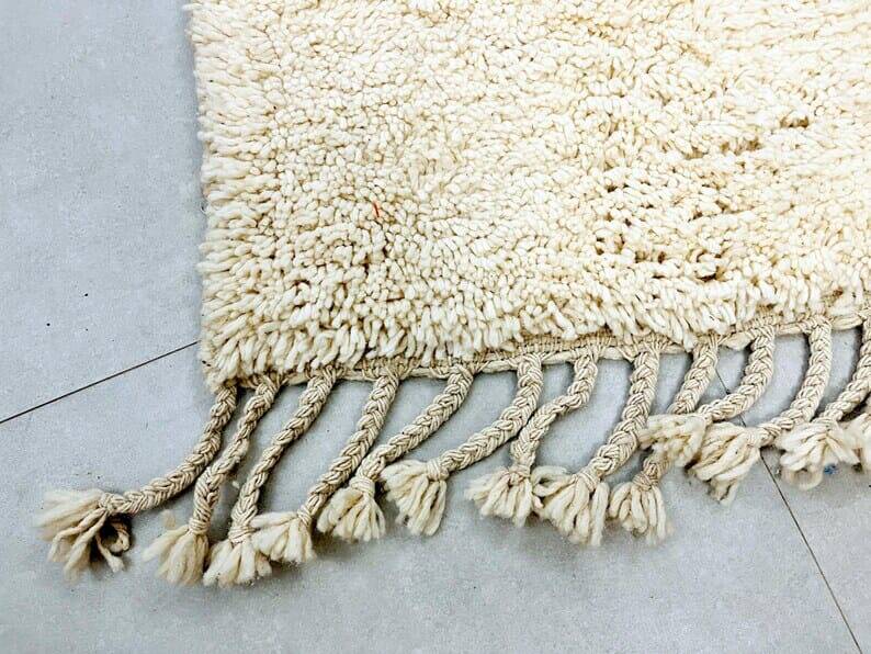 Tapis berbère en laine pure artisanale taille 160 x 240 cm