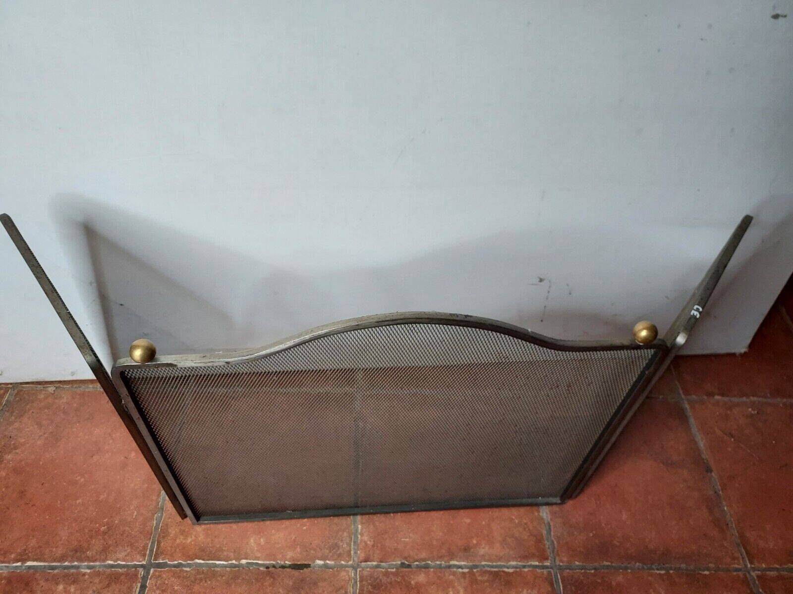 3-panel iron chimney fire screen