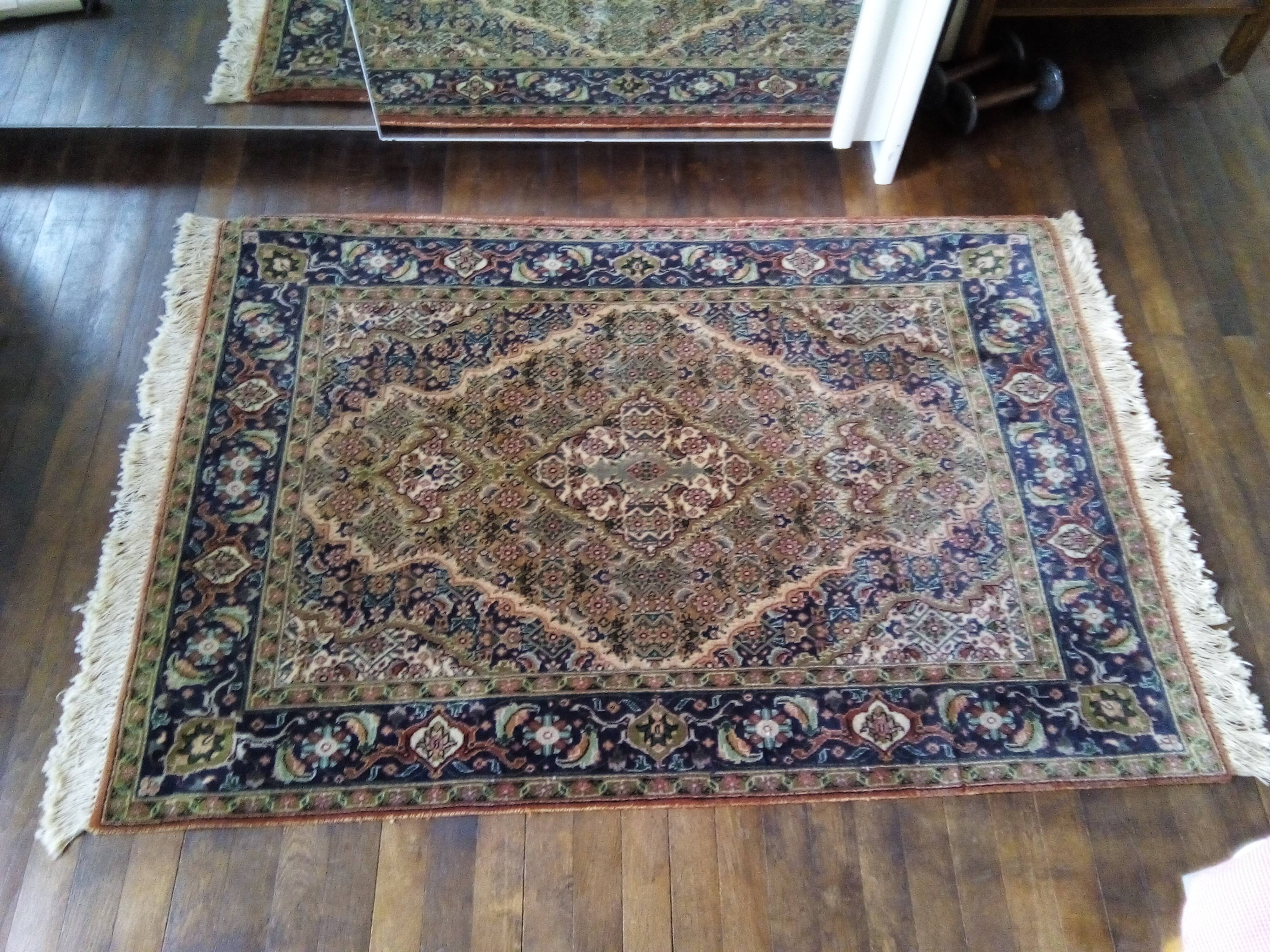 Old oriental rug 102x149cm