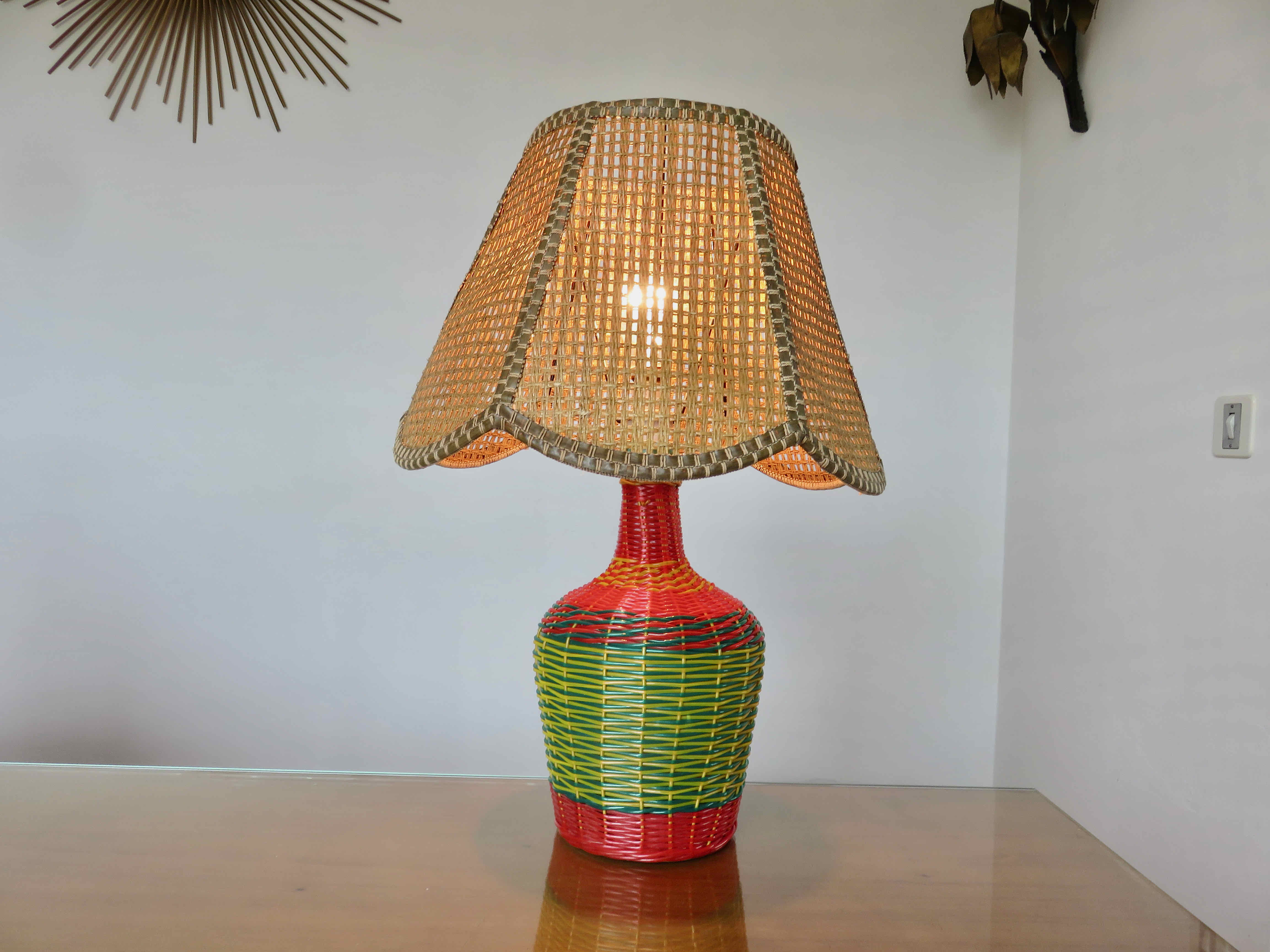 Bottle lamp in scoubidou, lampshade in rattan years 50/60