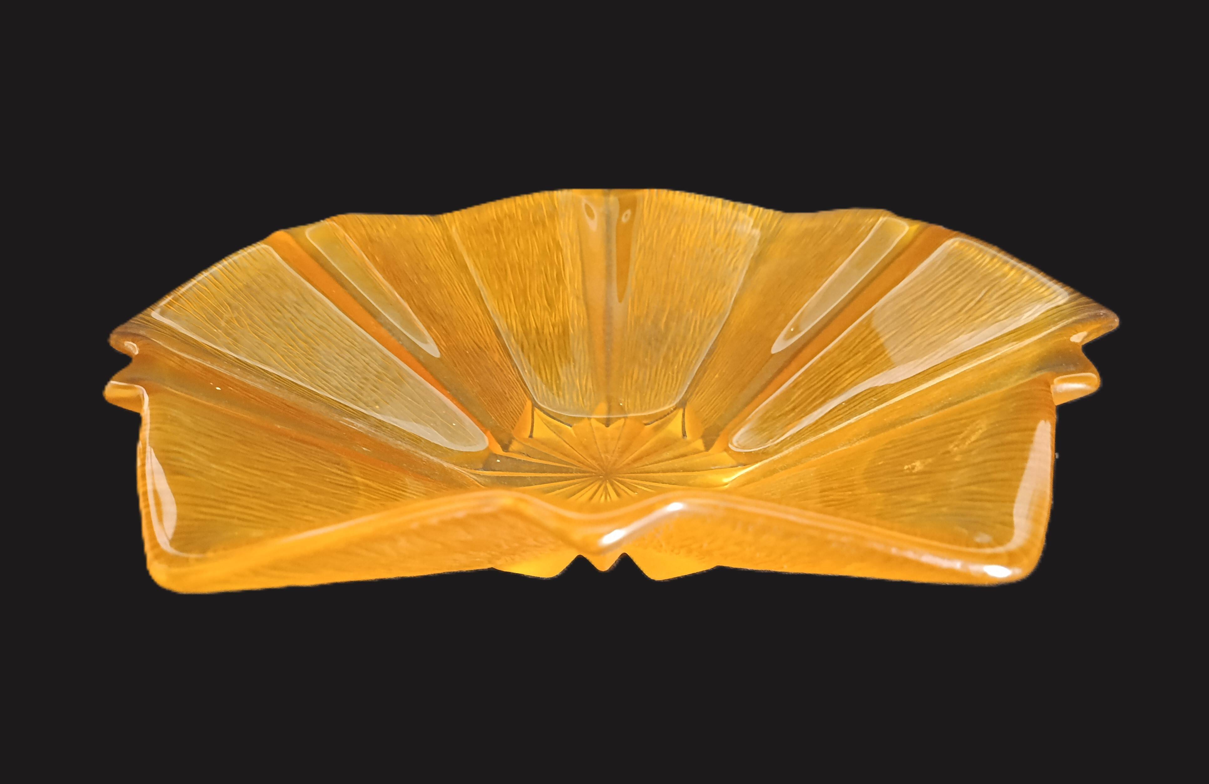 Walther Glass star-shaped glass centrepiece