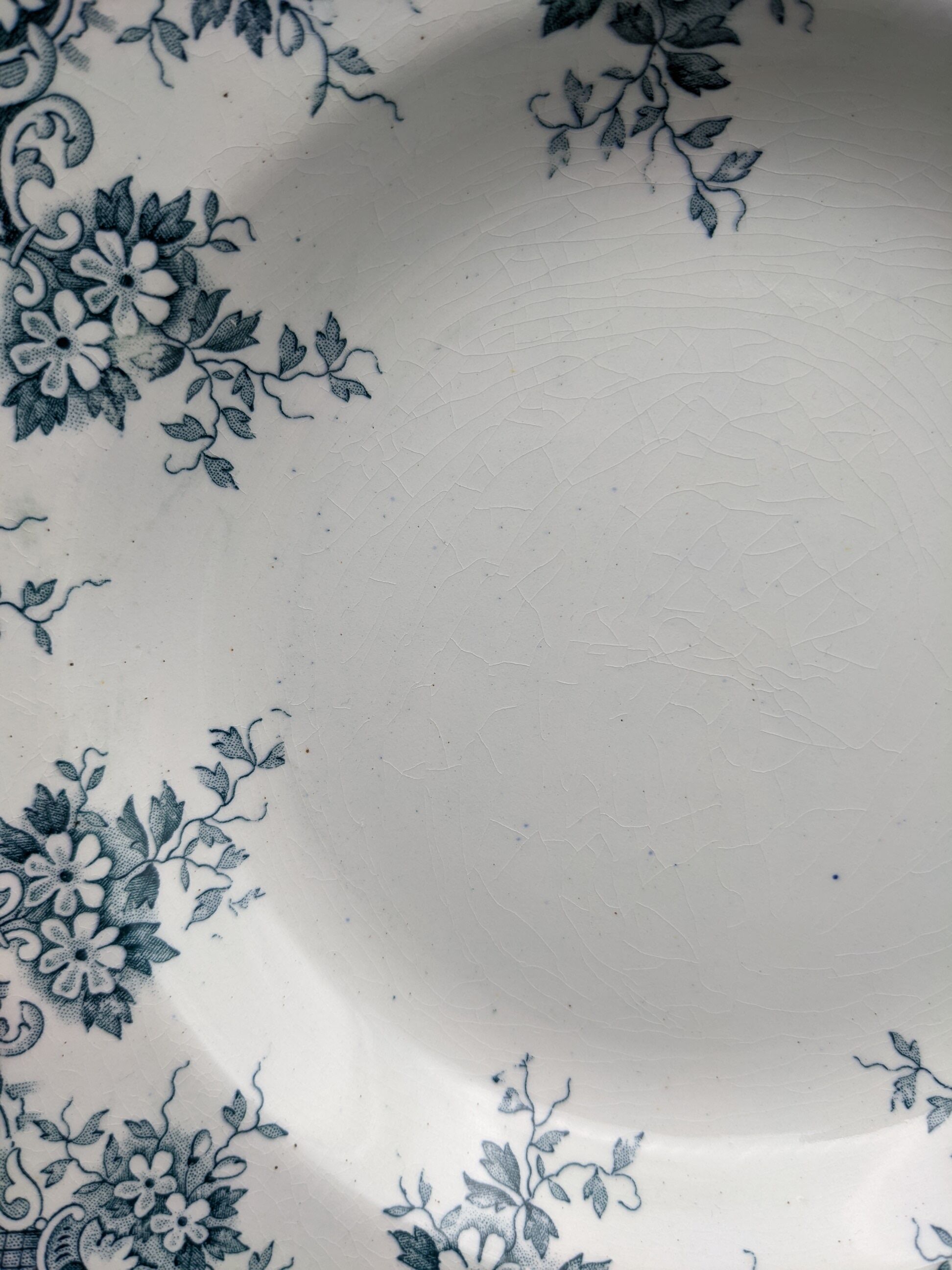 3 hollow plates iron earth Moulin des Loups Hamage Spring