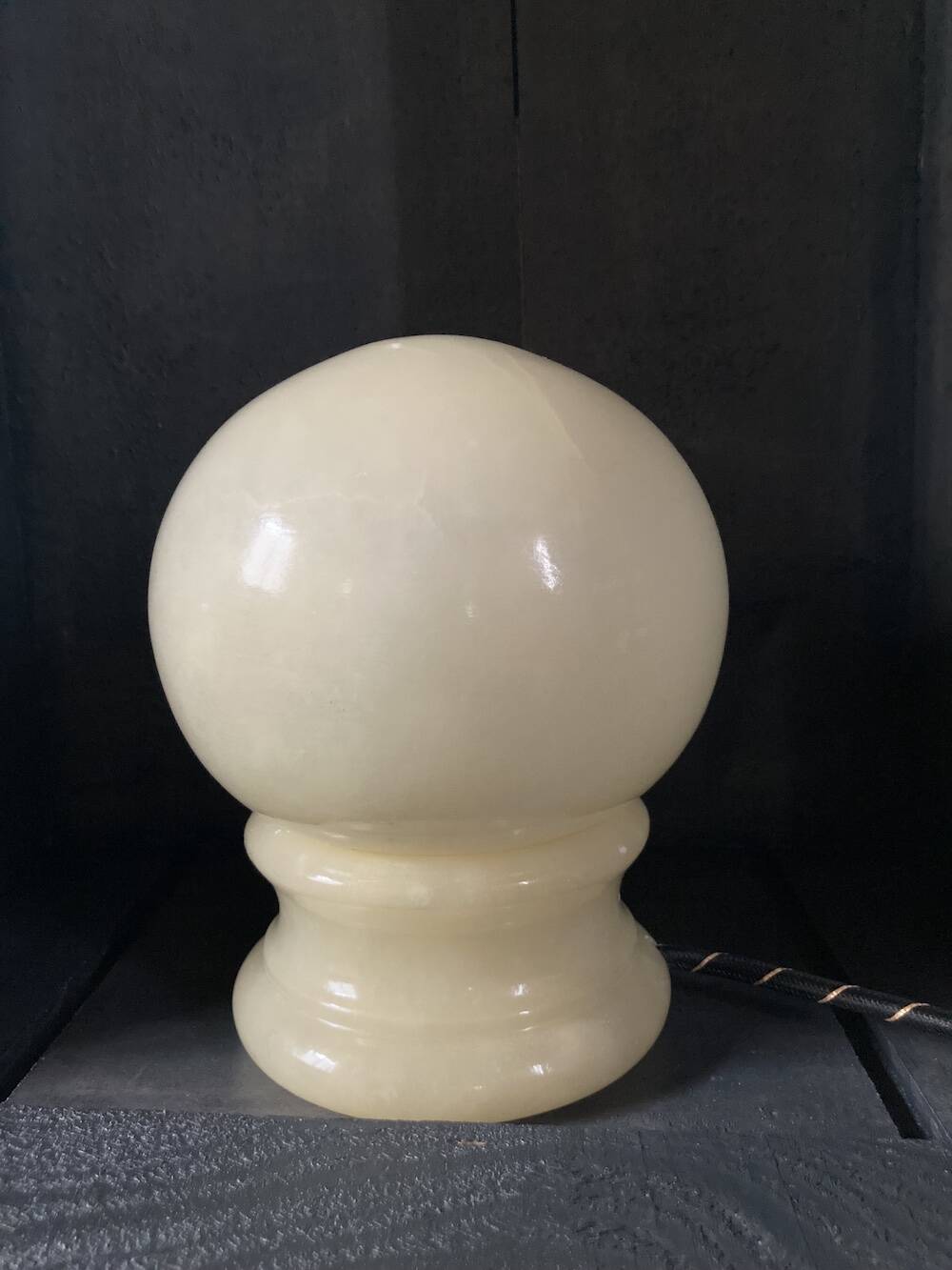 Onyx globe lamp