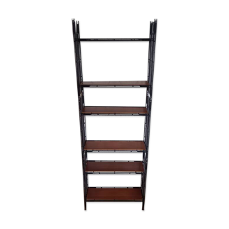 Multistrux modular shelving by Multimueble.