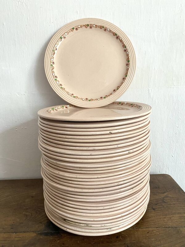 Assiettes plates Longwy modèle Betty