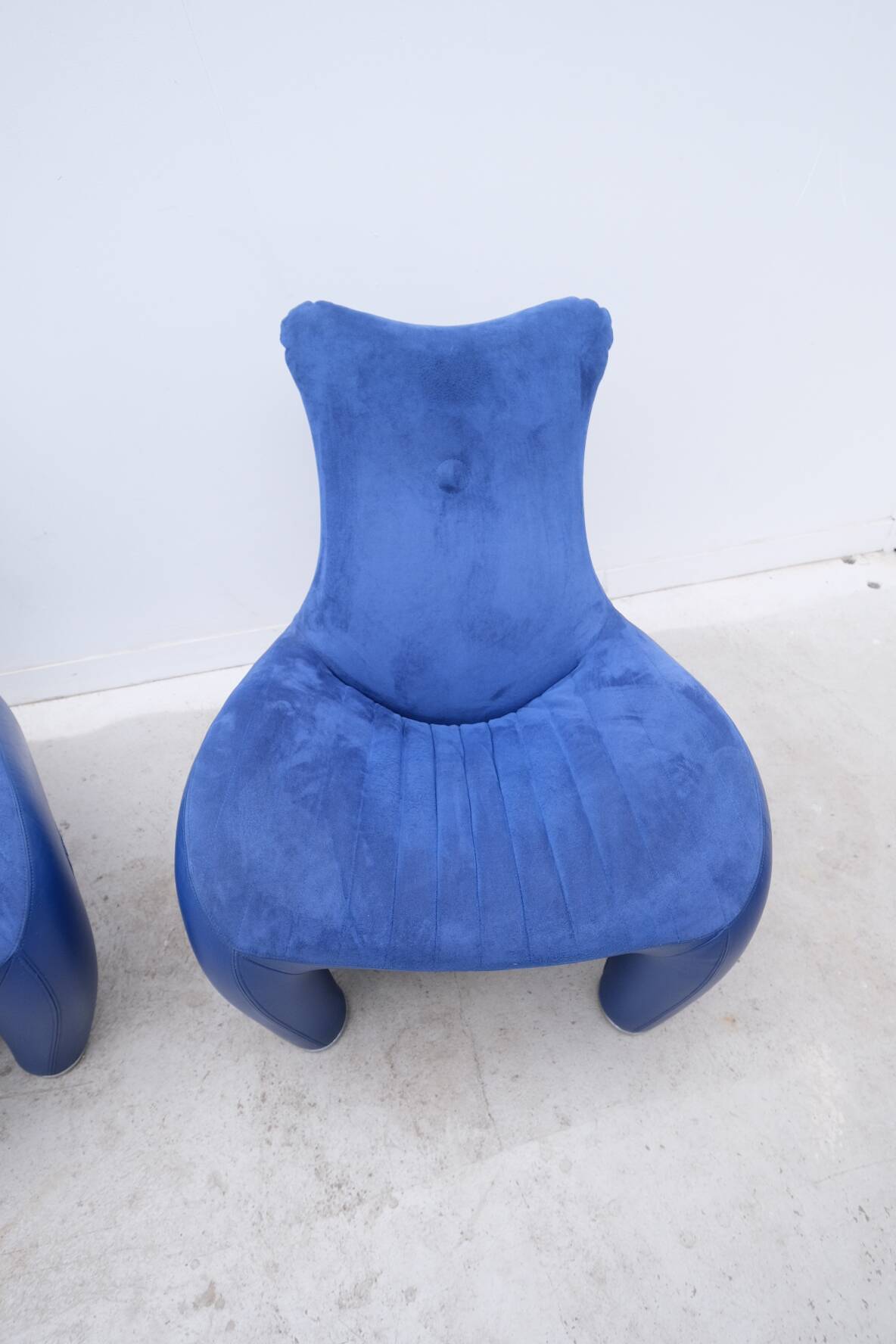 Pair of "Balou" armchairs by Jane Worthington for Leolux in leather, 1980