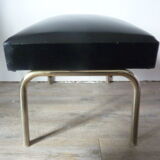 Ottoman foot rest in chrome and black leatherette of the 1950s