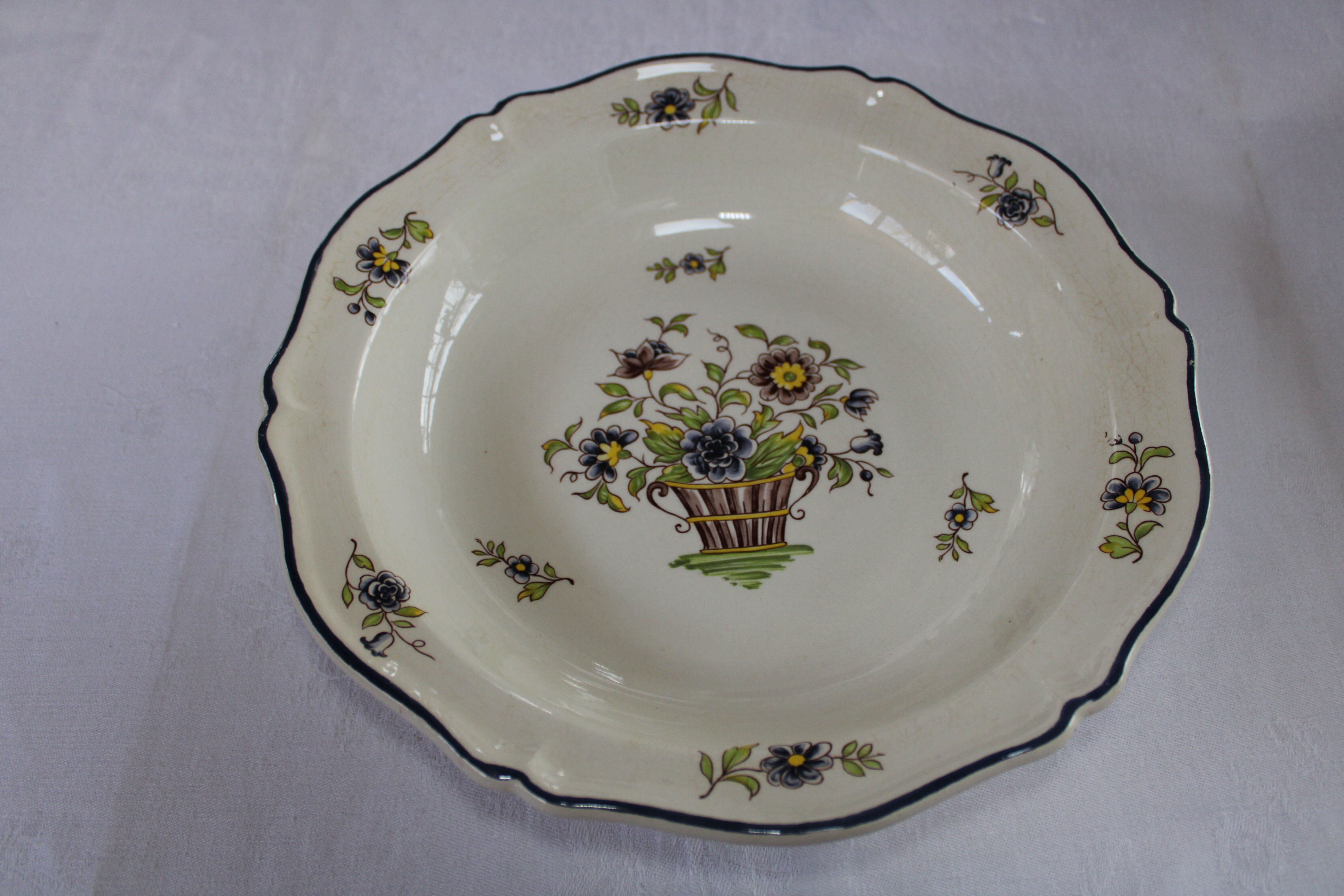 2 dishes of Service Saint-Amand Vieux Delft