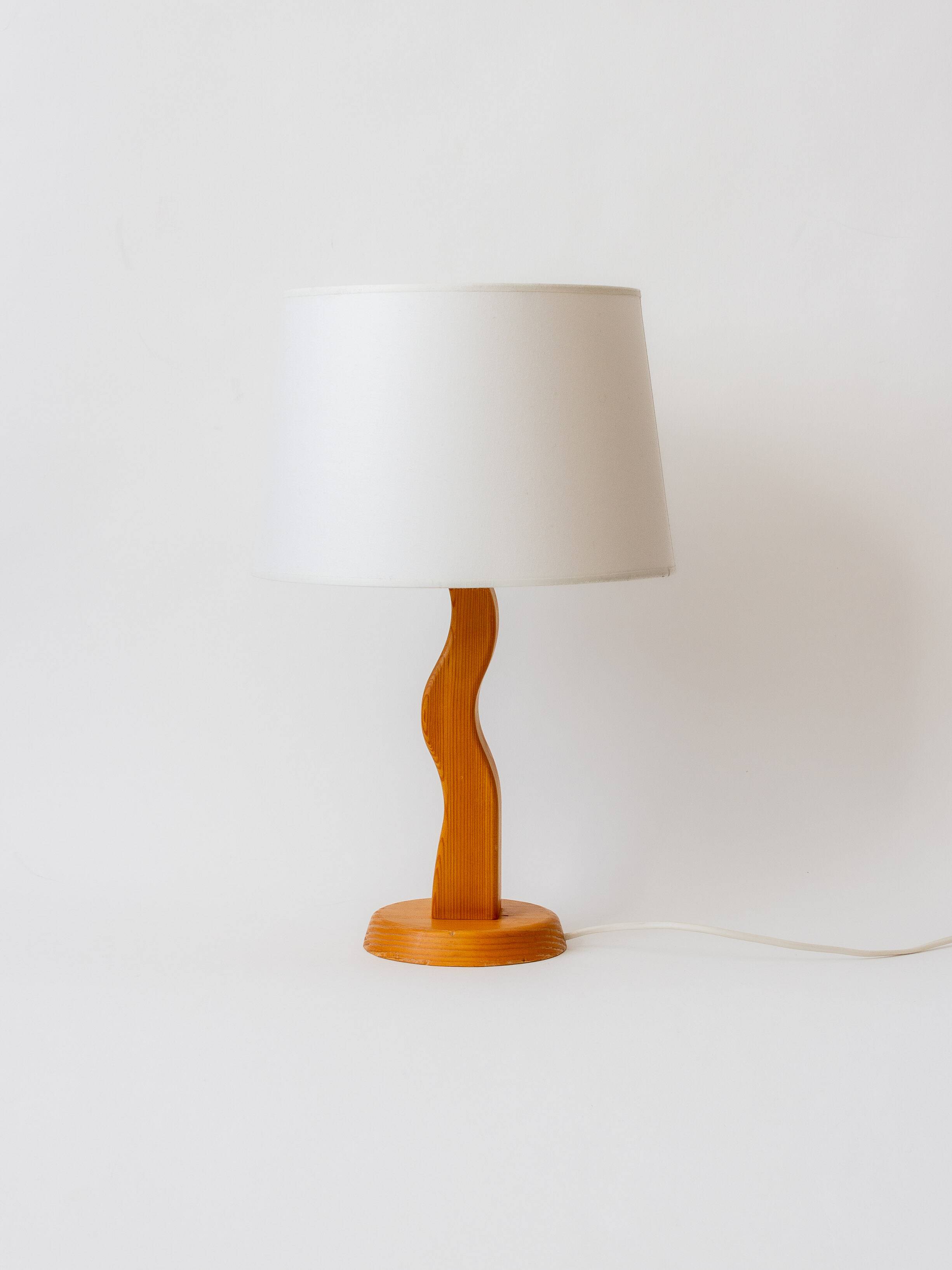 Organically shaped pine lamp base, 1980s