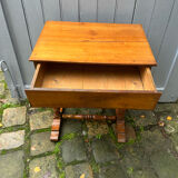 Table de chevet xixeme rustique en noyer