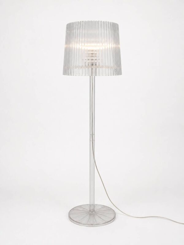 Lampadaire design transparent – style Kartell – abat-jour plissé