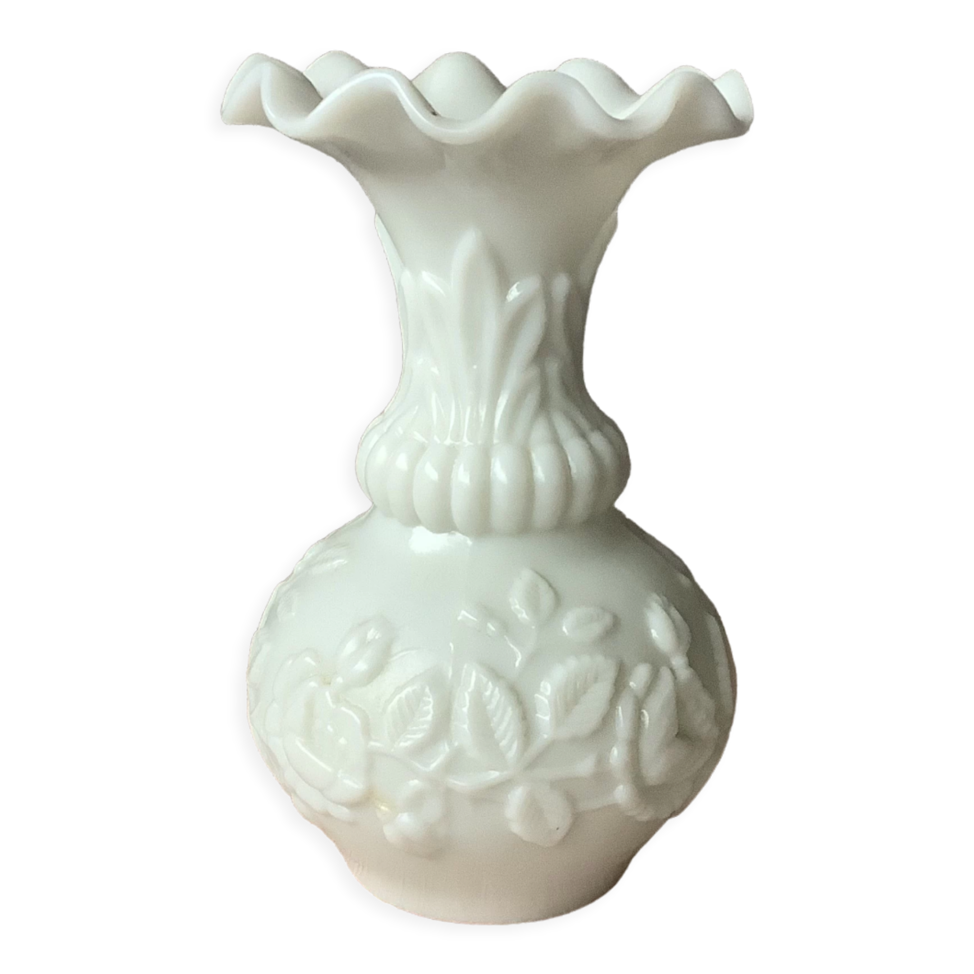 White opaline vase from Portieux Vallerysthal - French fair opaline