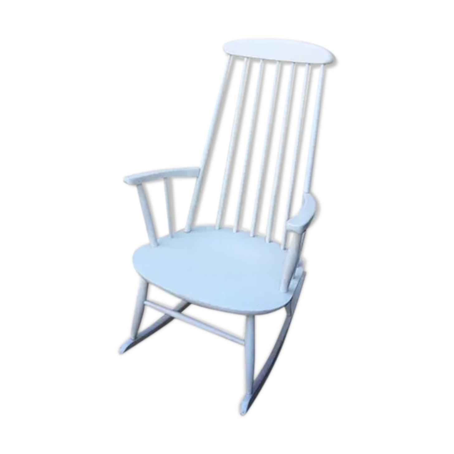 White vintage rocking-chair