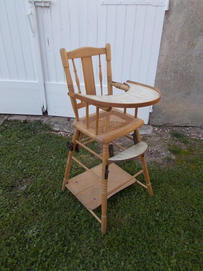 Chaise Haute Bébé Vintage En Bois Blanc - Label Emmaüs