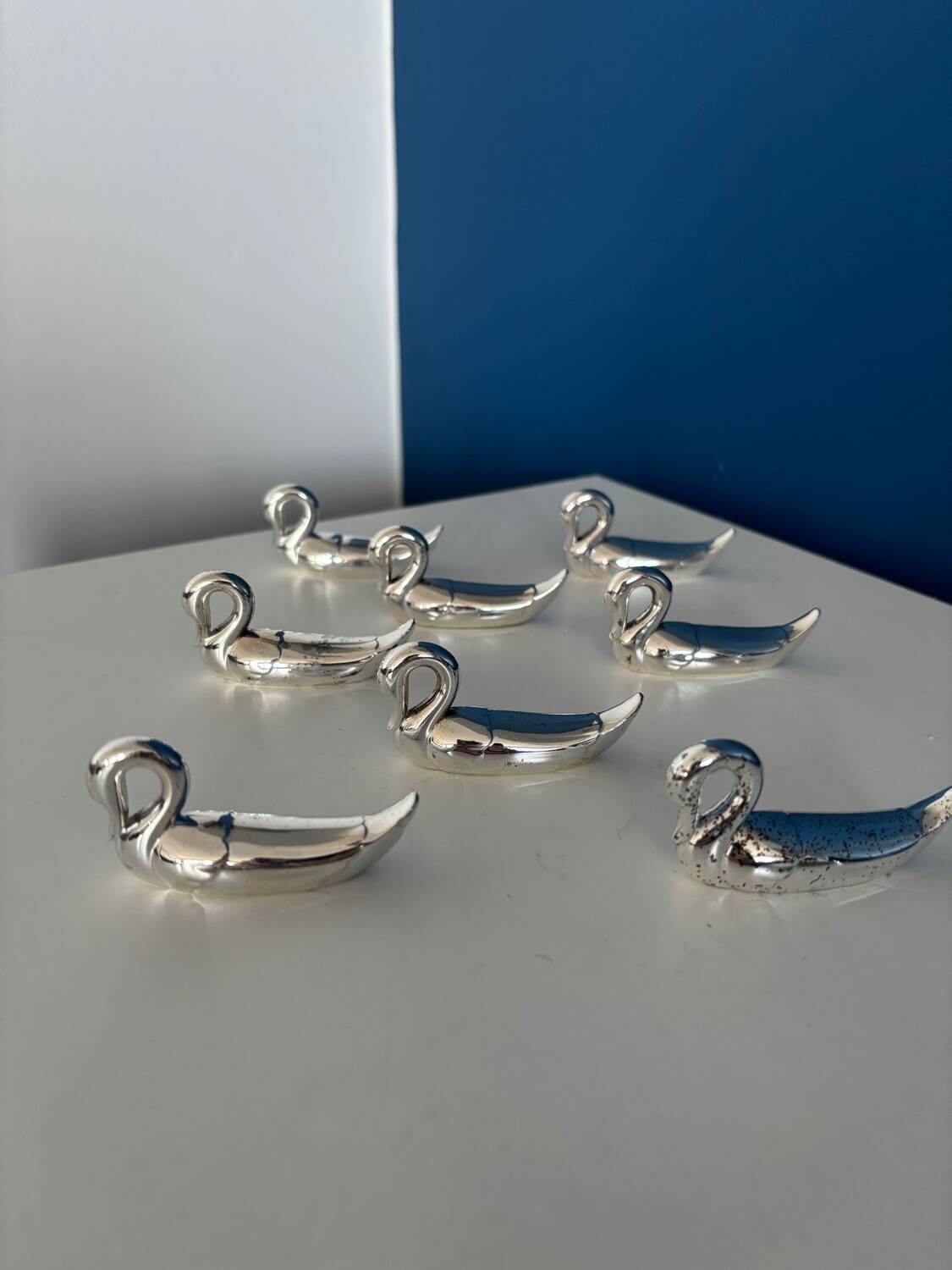 8 vintage silver-plated swan knife rests