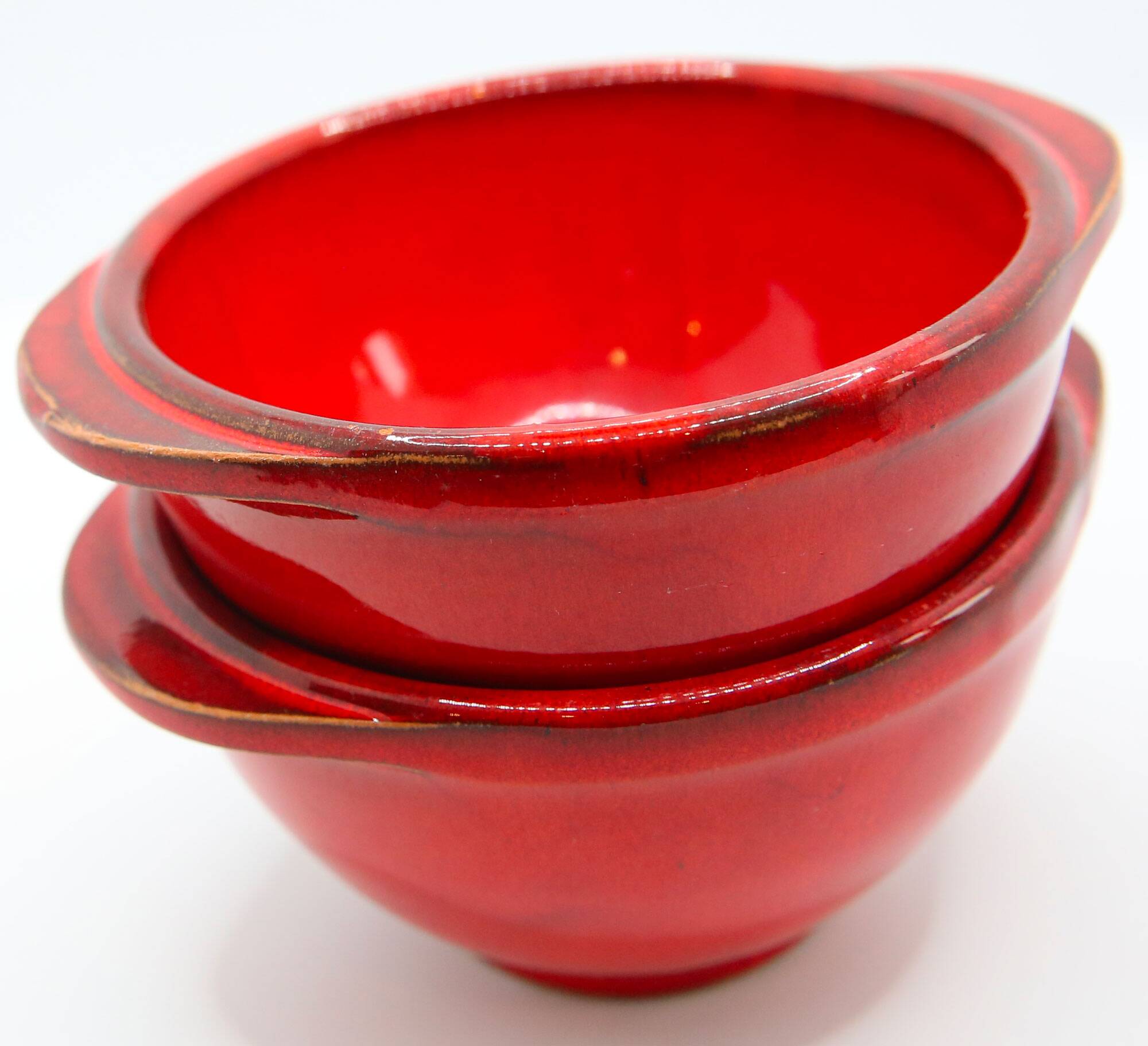 Set of 2 ear bowls in bright red enamelled earth