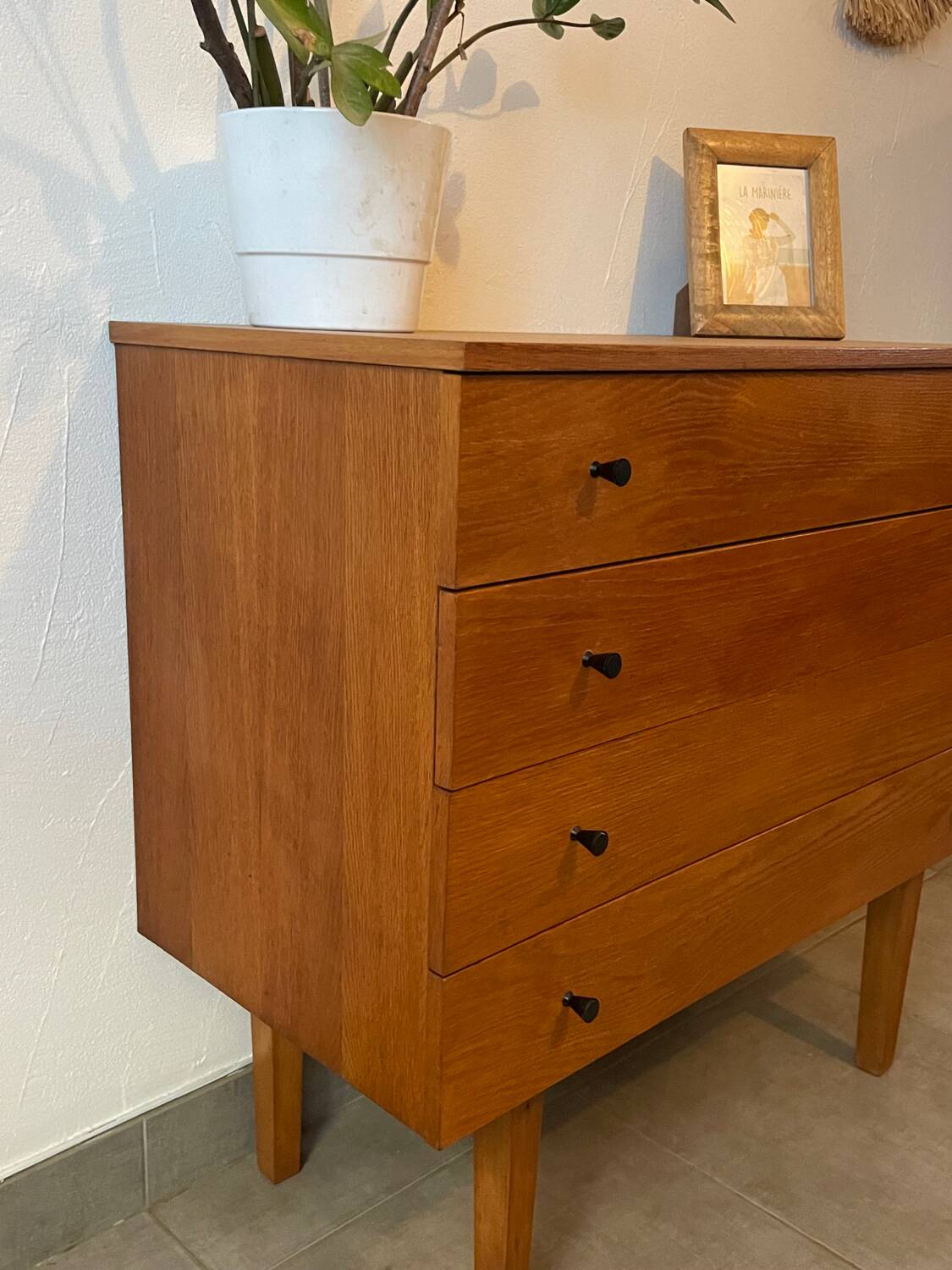 Vintage oak chest of drawers