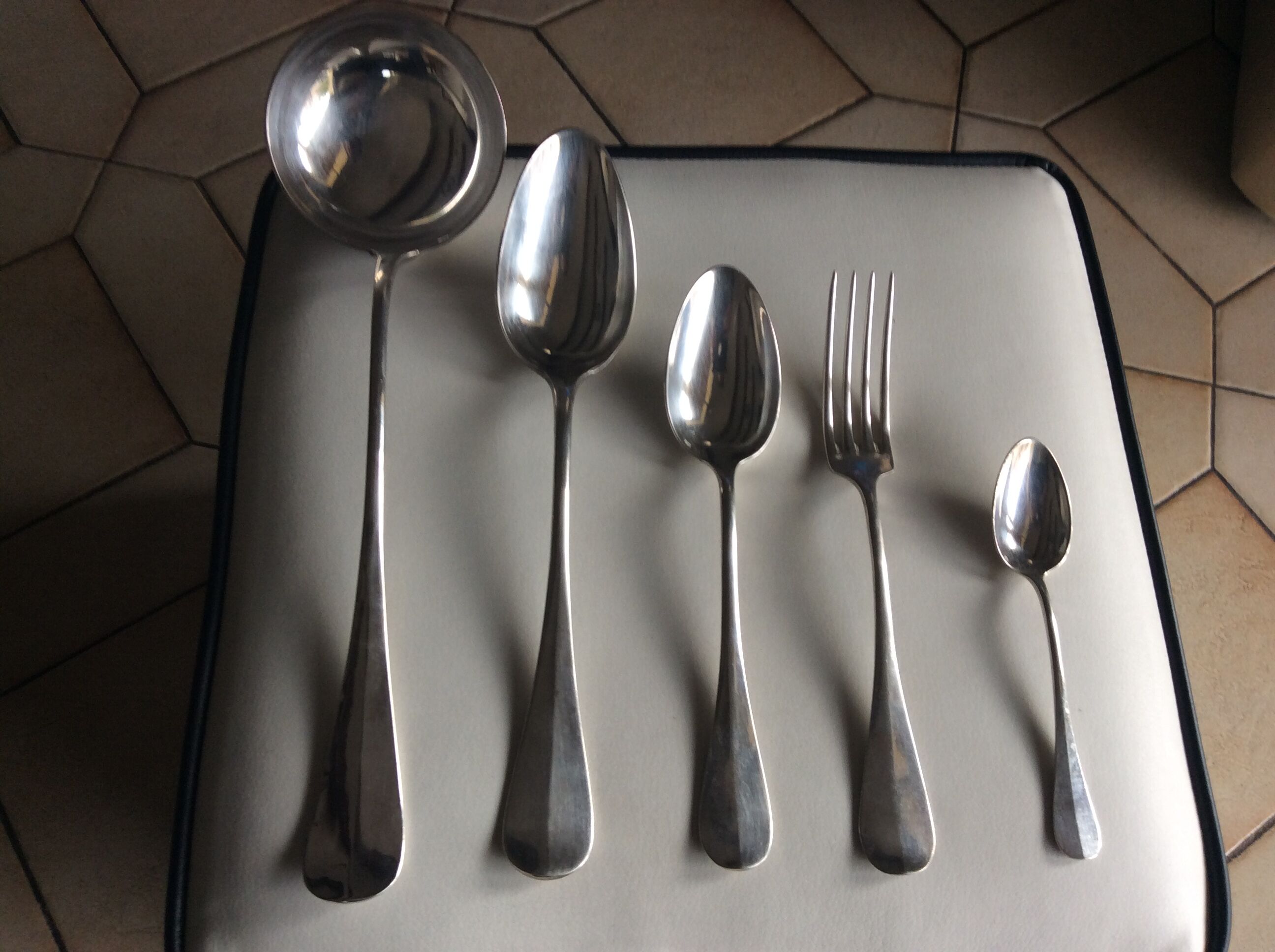 Cutlery housewife 39 pieces Armand Fresnais Paris