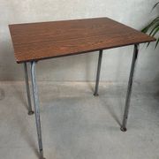 Table d'école industrielles vintage – acier et composite
