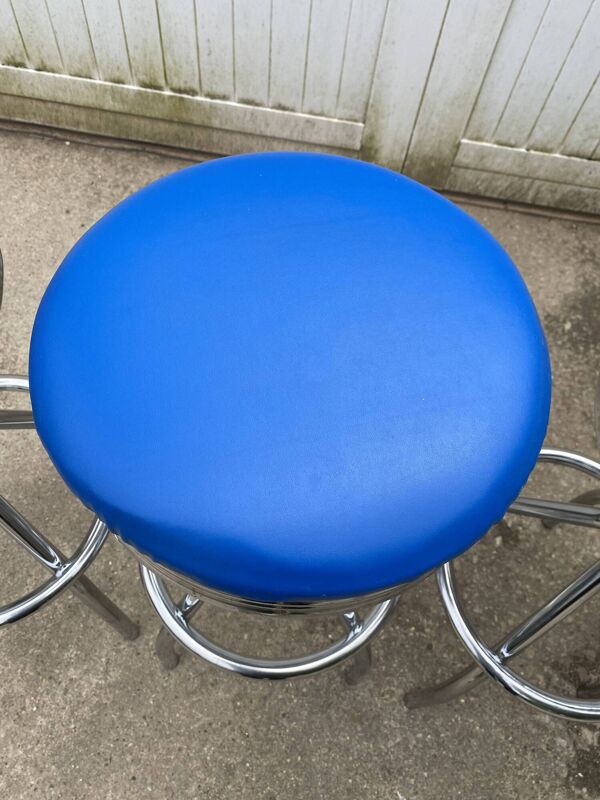 Lot de 5 tabourets haut pivotants de bar vintage bleu rouge orange jaune