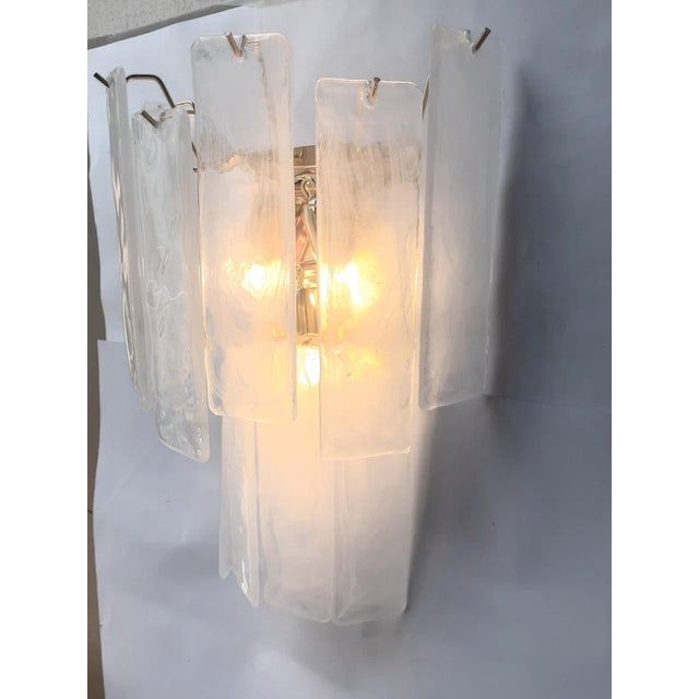 Set of Two Contemporary Venied-White "Alabastro" Listelli Murano Wall Sconces
