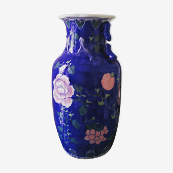 Vase en porcelaine de Chine