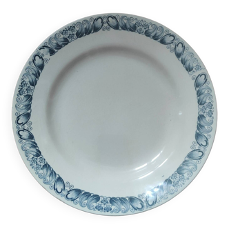 Longchamp iron earthenware plates