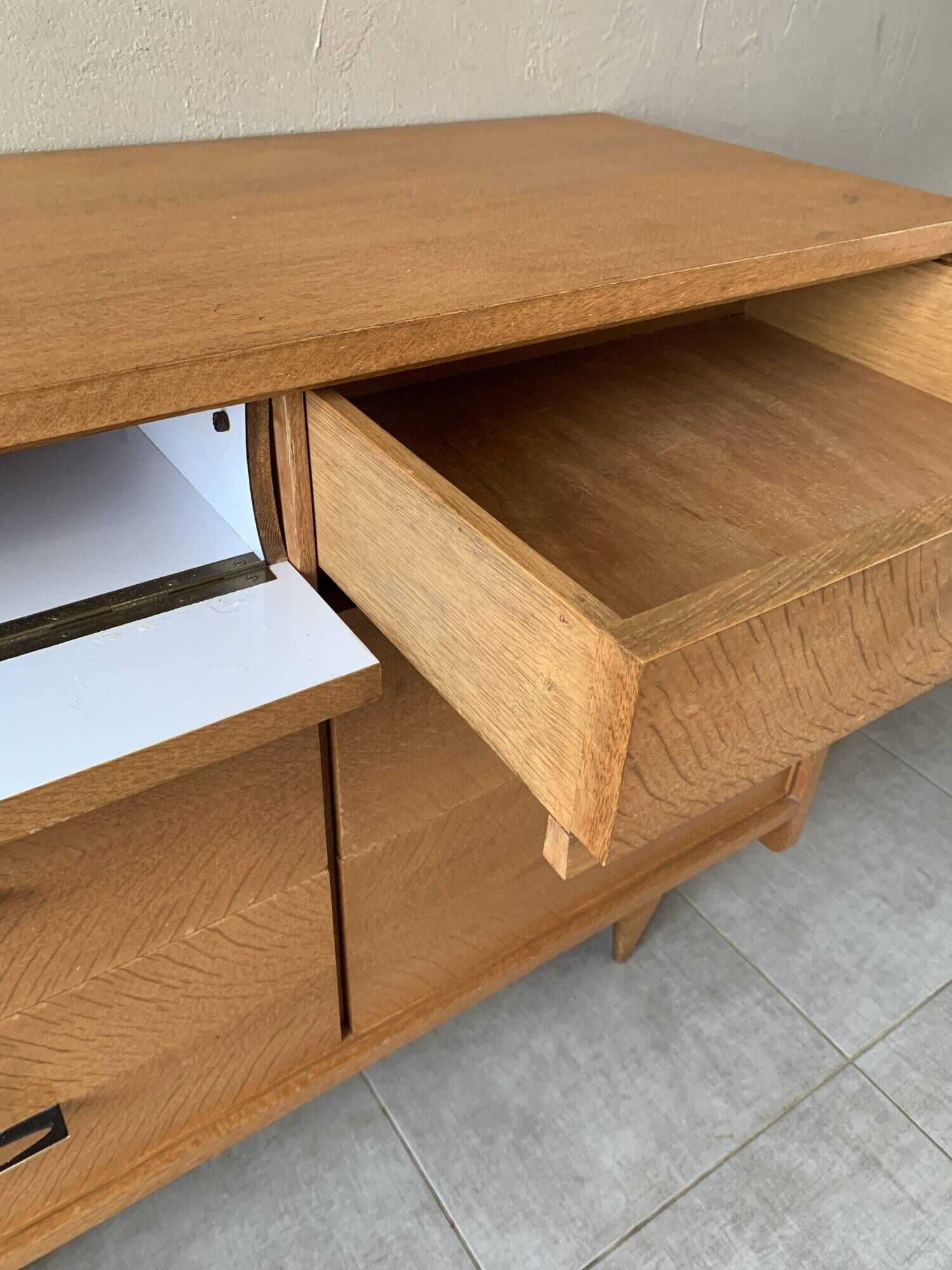 Large vintage 6-drawer chest of drawers from the 50s in oak.