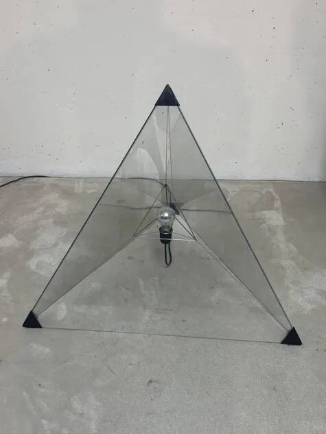 Lampe Tetrahedron, Frans van Nieuwenborg 1979