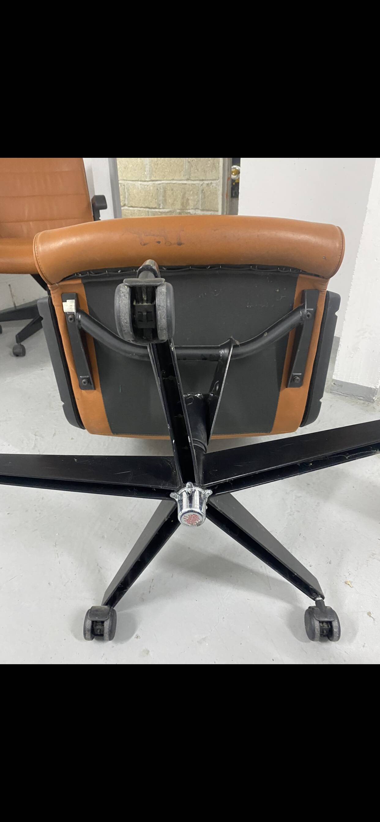 Leather armchair Cognac Richard Sapper Knoll edition