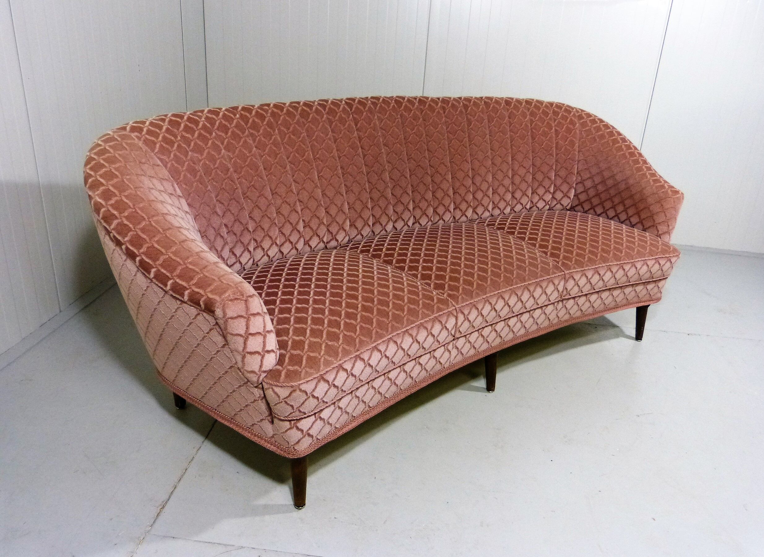 Pink velour rounded sofa 1950’s