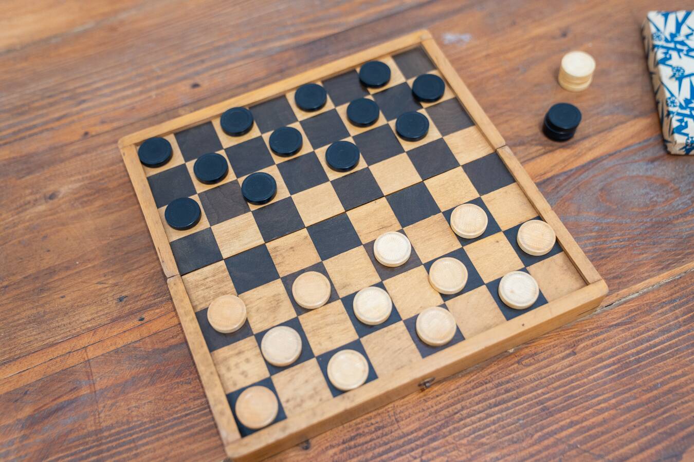 Small game of travel checkers, beech wood, 1970