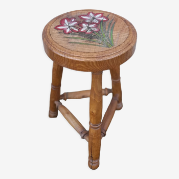 Solid wood tripod stool turned feet, mountain style / craftsmanship made in France