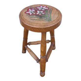 Tabouret tripode bois massif pieds tournés, style montagnard/ artisanat made in France