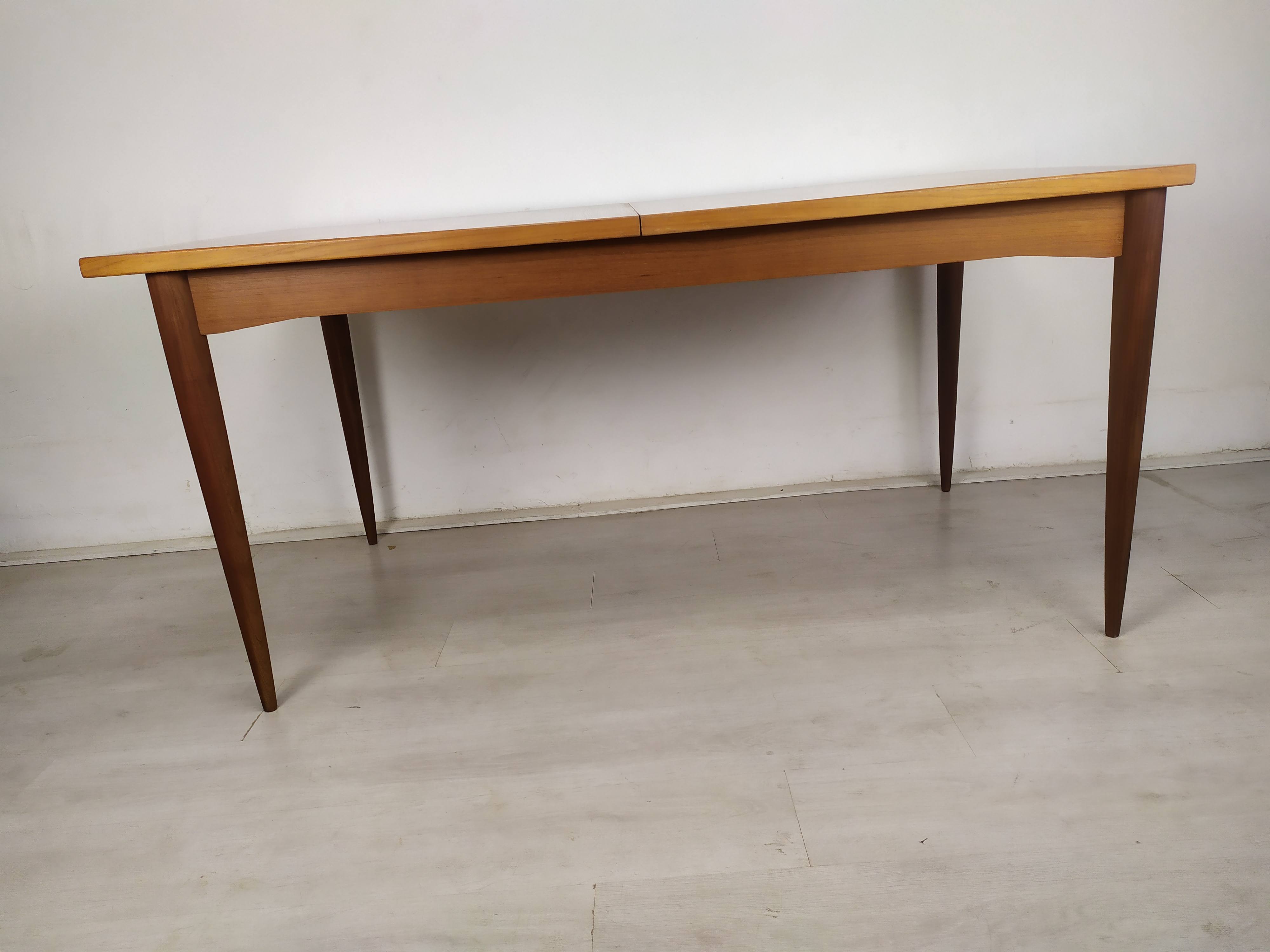 Scandinavian extendable table teak