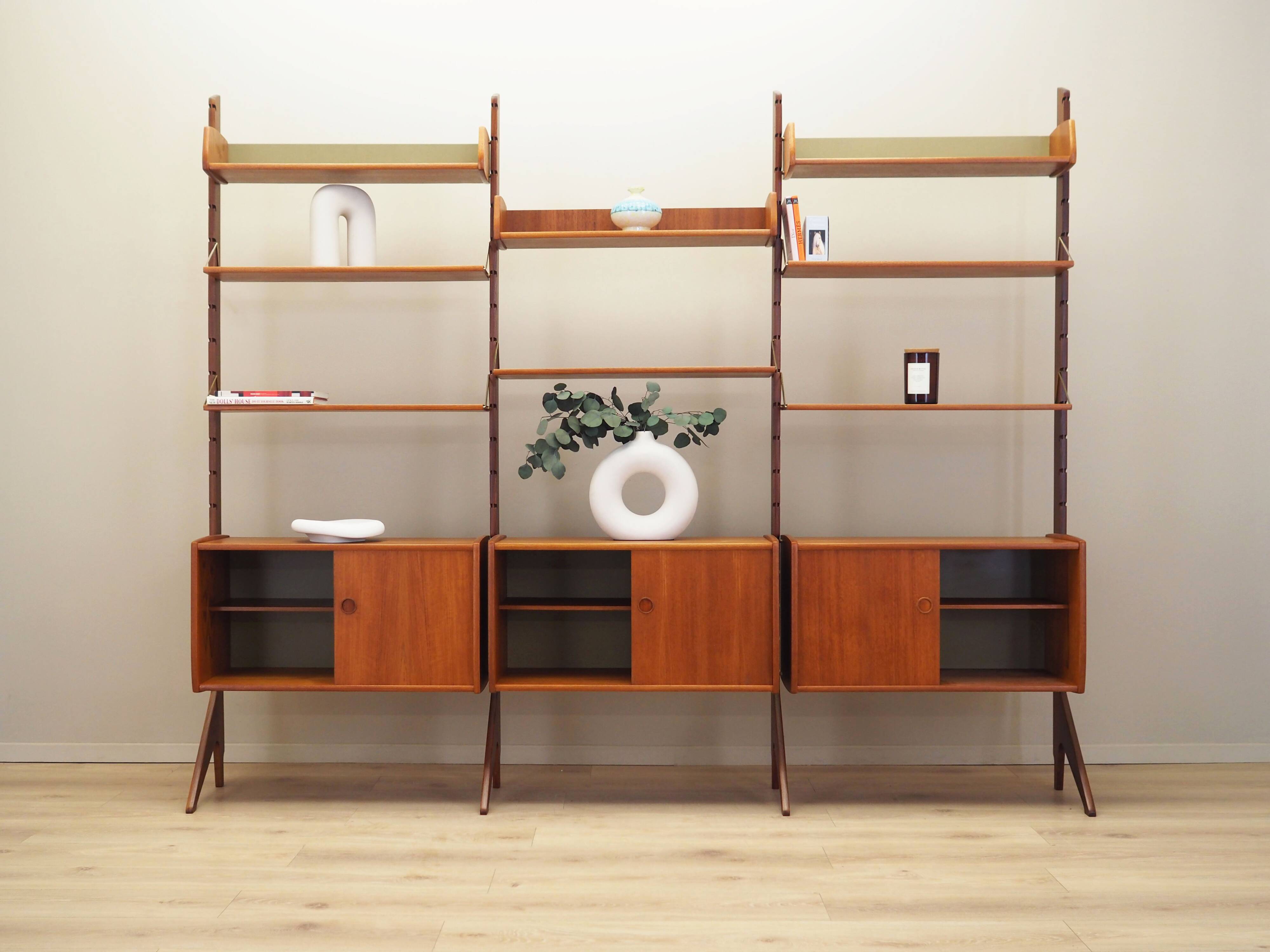 Teak system bookcase, Norwegian design, 1960s, production: Blindheim Mobelf
