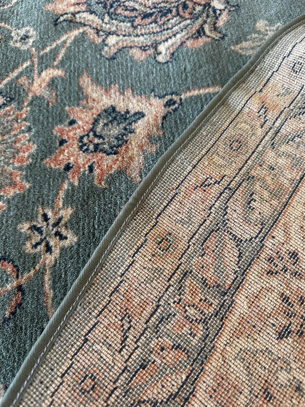 Large round oriental rug 2m