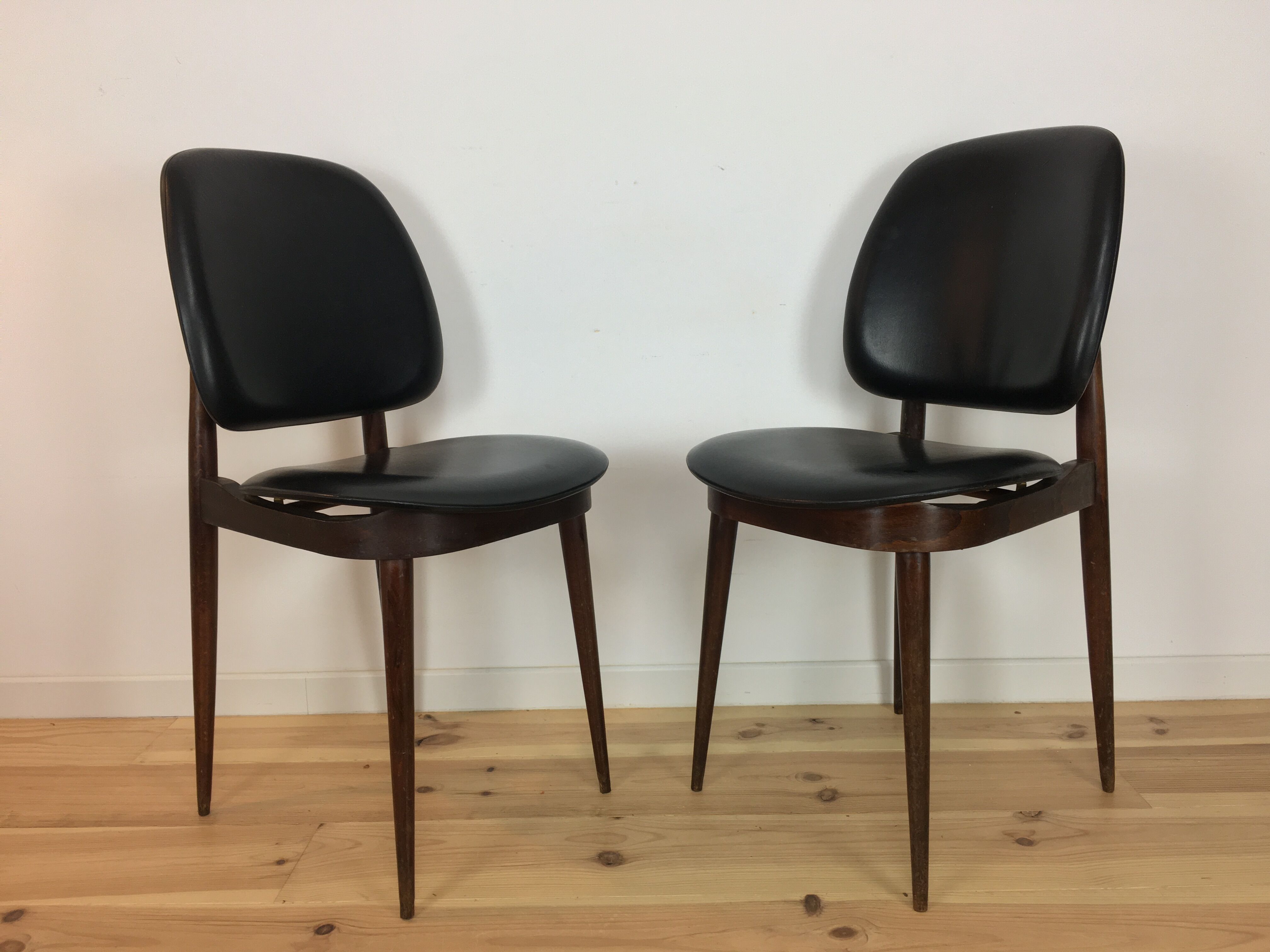 Pegasus chair by Baumann, black