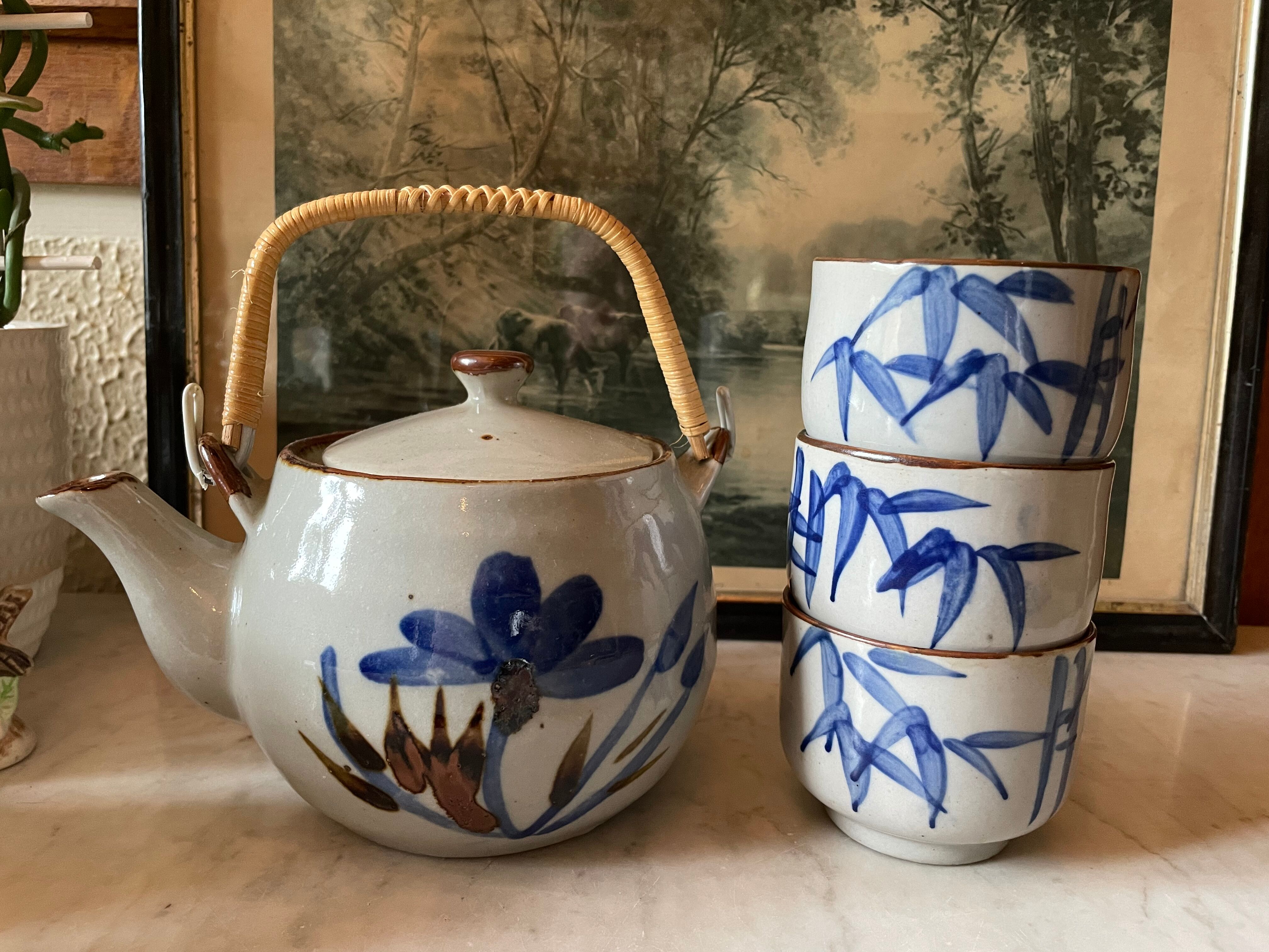 Stoneware tea set, 3 cups