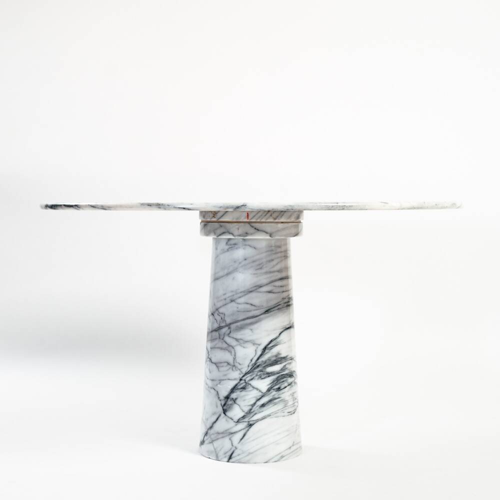 Table à manger ronde en marbre blanc dans le style d'Angelo Mangiarotti