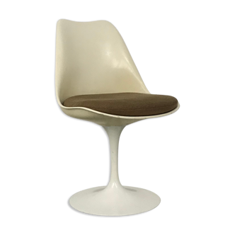 Chaise tulipe Eero Saarinen pour Knoll